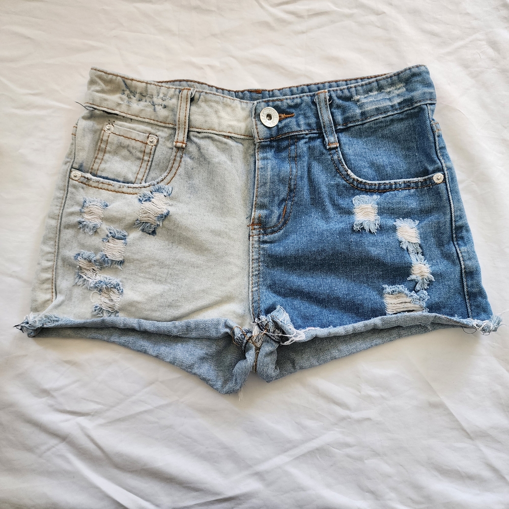 Two-Tone Distressed Denim Women’s Shorts - Blue & Light Blue Low/Mid Rise (sz m)